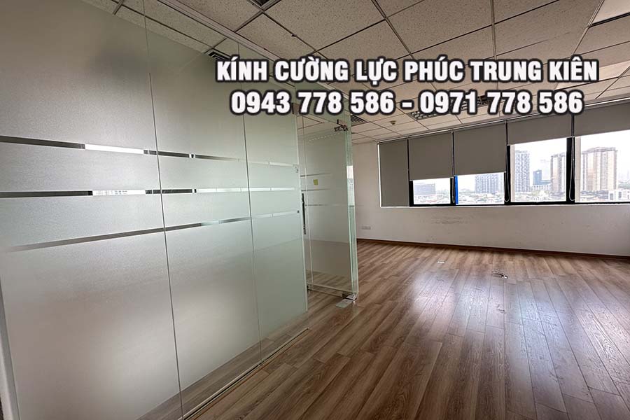 cac-loai-cua-kinh-cuong-luc-cu